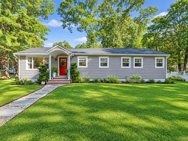 7 Centerview Trail , Ridge, NY 11961
