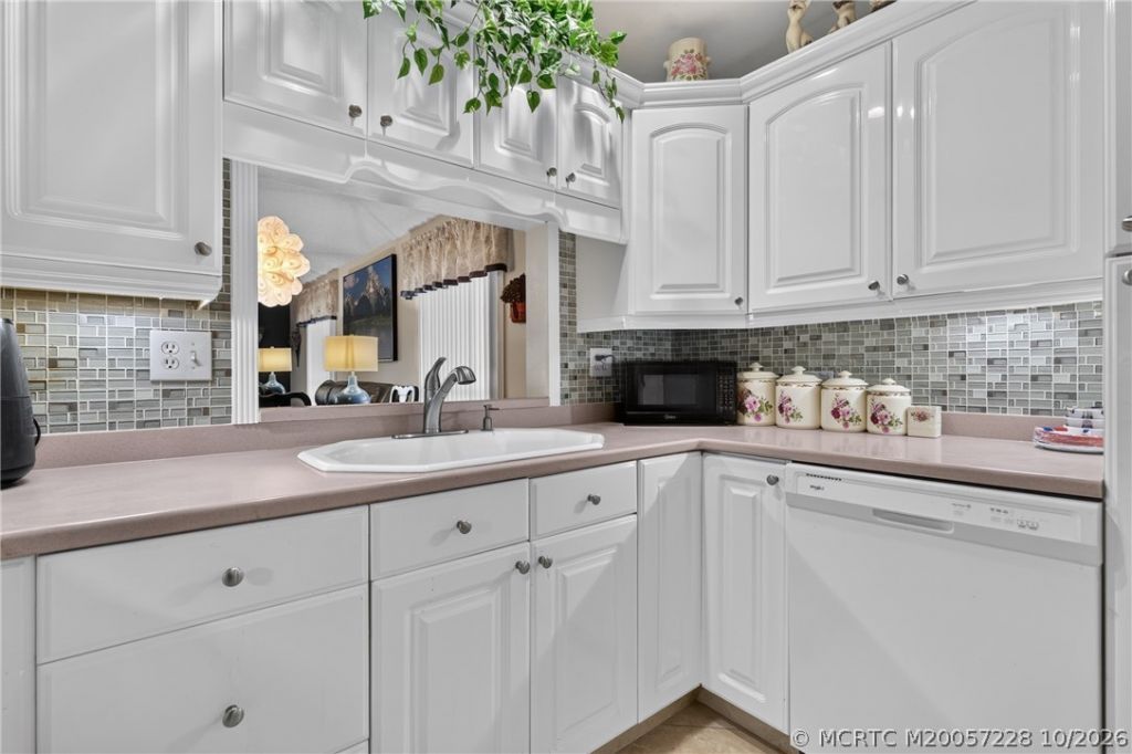 6865 SE Bunker Hill Drive, Hobe Sound, FL 33455 Photo