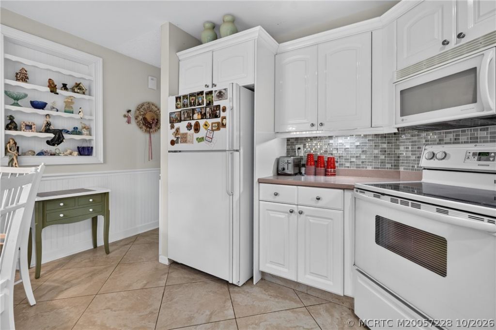 6865 SE Bunker Hill Drive, Hobe Sound, FL 33455 Photo