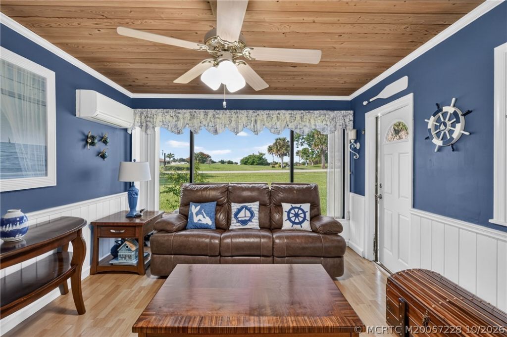 6865 SE Bunker Hill Drive, Hobe Sound, FL 33455 Photo