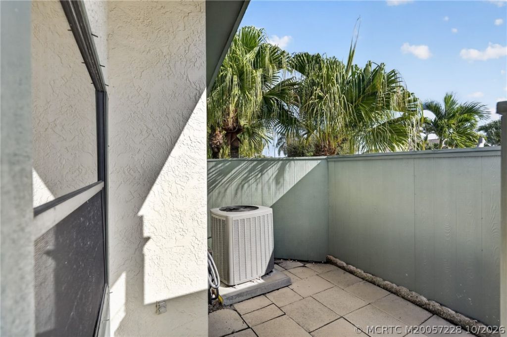 6865 SE Bunker Hill Drive, Hobe Sound, FL 33455 Photo