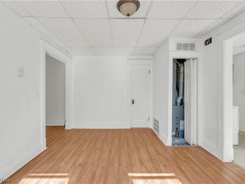 1111 E 76th Street, Cleveland, OH 44103 Photo 11