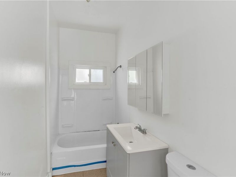1111 E 76th Street, Cleveland, OH 44103 Photo 15