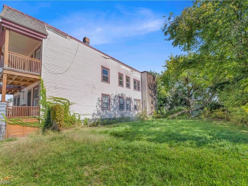 1111 E 76th Street, Cleveland, OH 44103 Photo 3