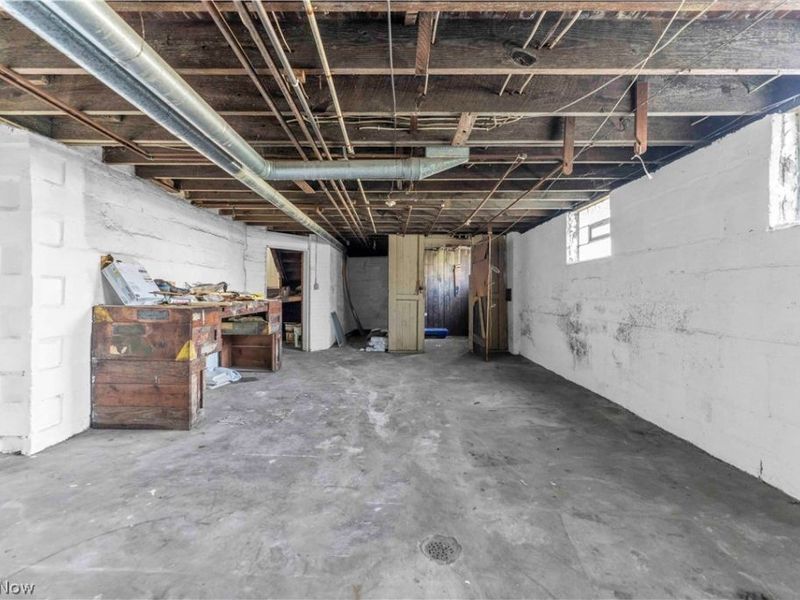 1111 E 76th Street, Cleveland, OH 44103 Photo 36