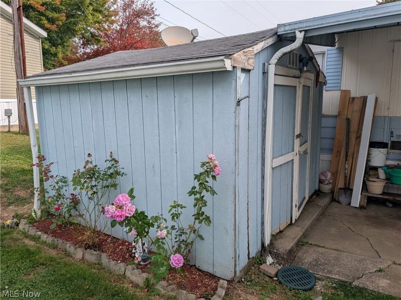 454 Westwoods, Amherst, OH 44001 Photo 19