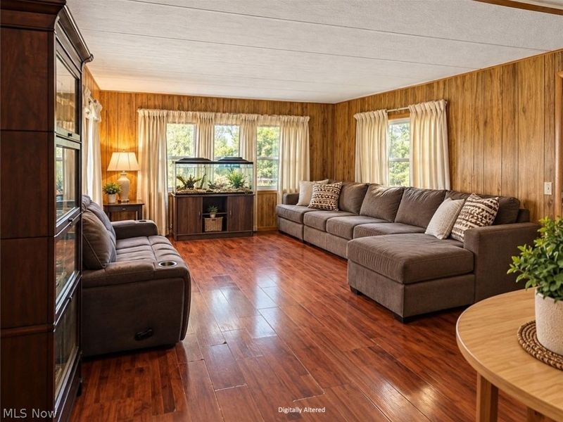 454 Westwoods, Amherst, OH 44001 Photo 2