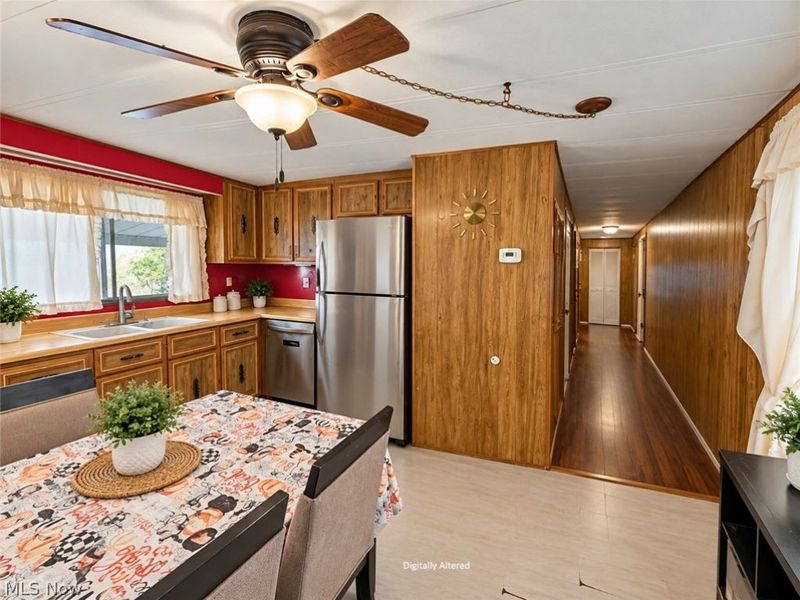 454 Westwoods, Amherst, OH 44001 Photo 4