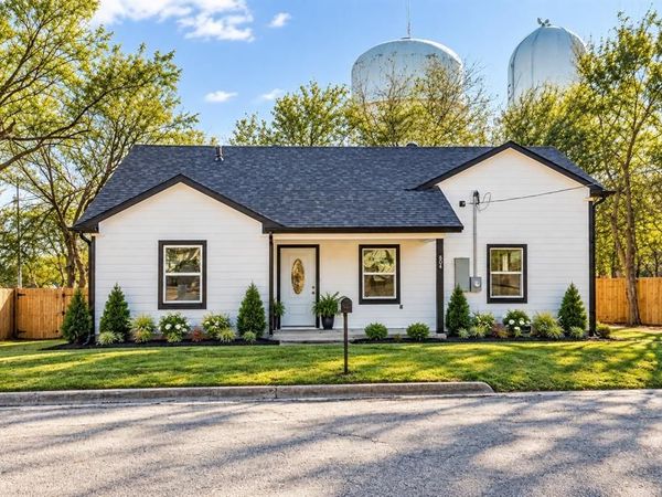 804 Lively Street, Bowie, TX 76230