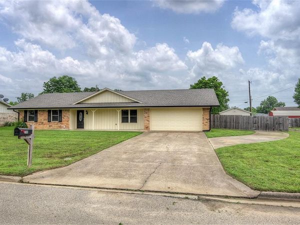 209 Myndi Circle, Sulphur Springs, TX 75482
