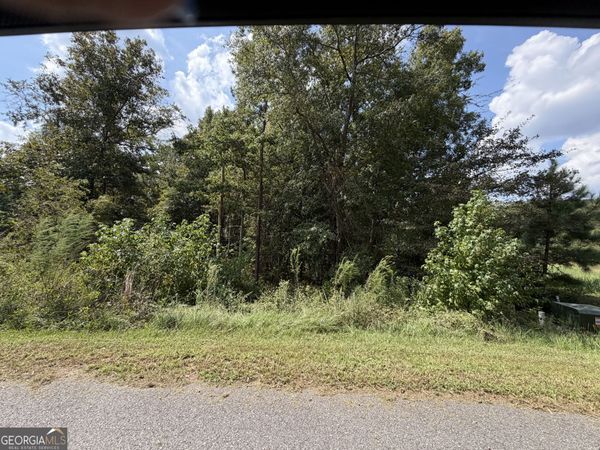 303 Shelter Cove, Lizella, GA 31052