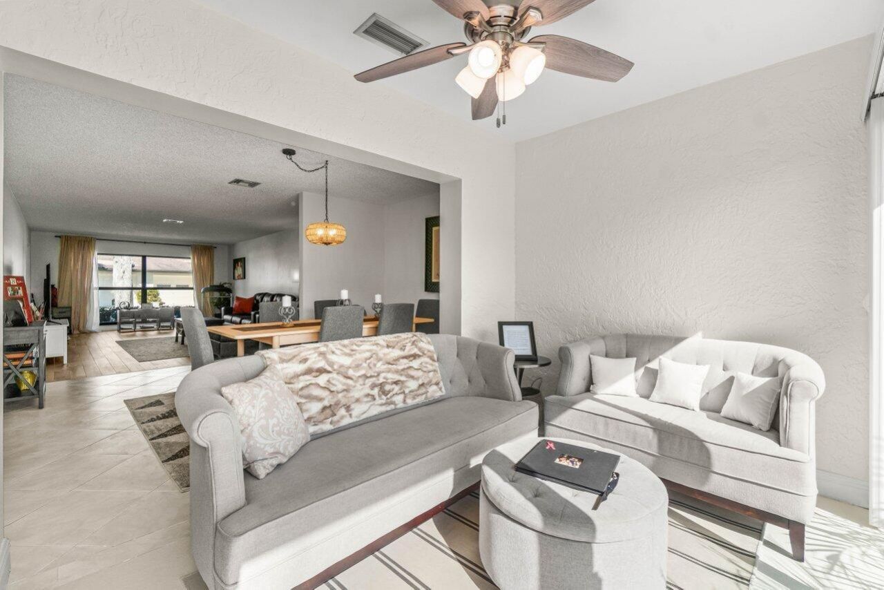 4862 Equestrian Road, Boynton Beach, FL 33436 Photo