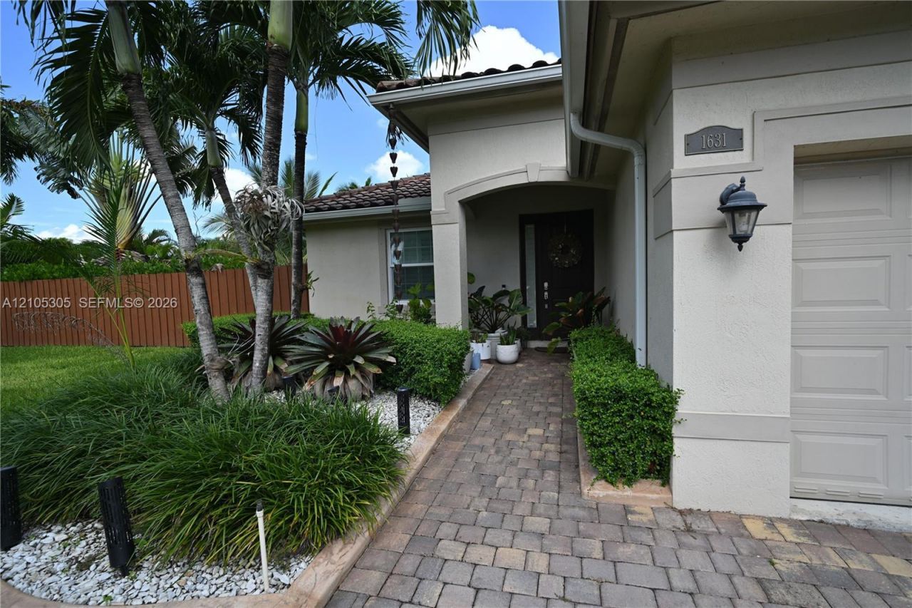 1631 NW 21st St, Homestead, FL 33030 Photo
