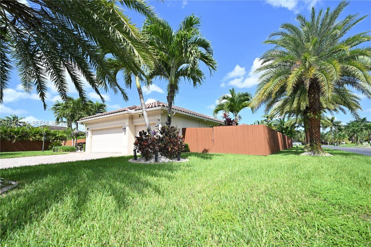 1631 NW 21st St, Homestead, FL 33030 Photo