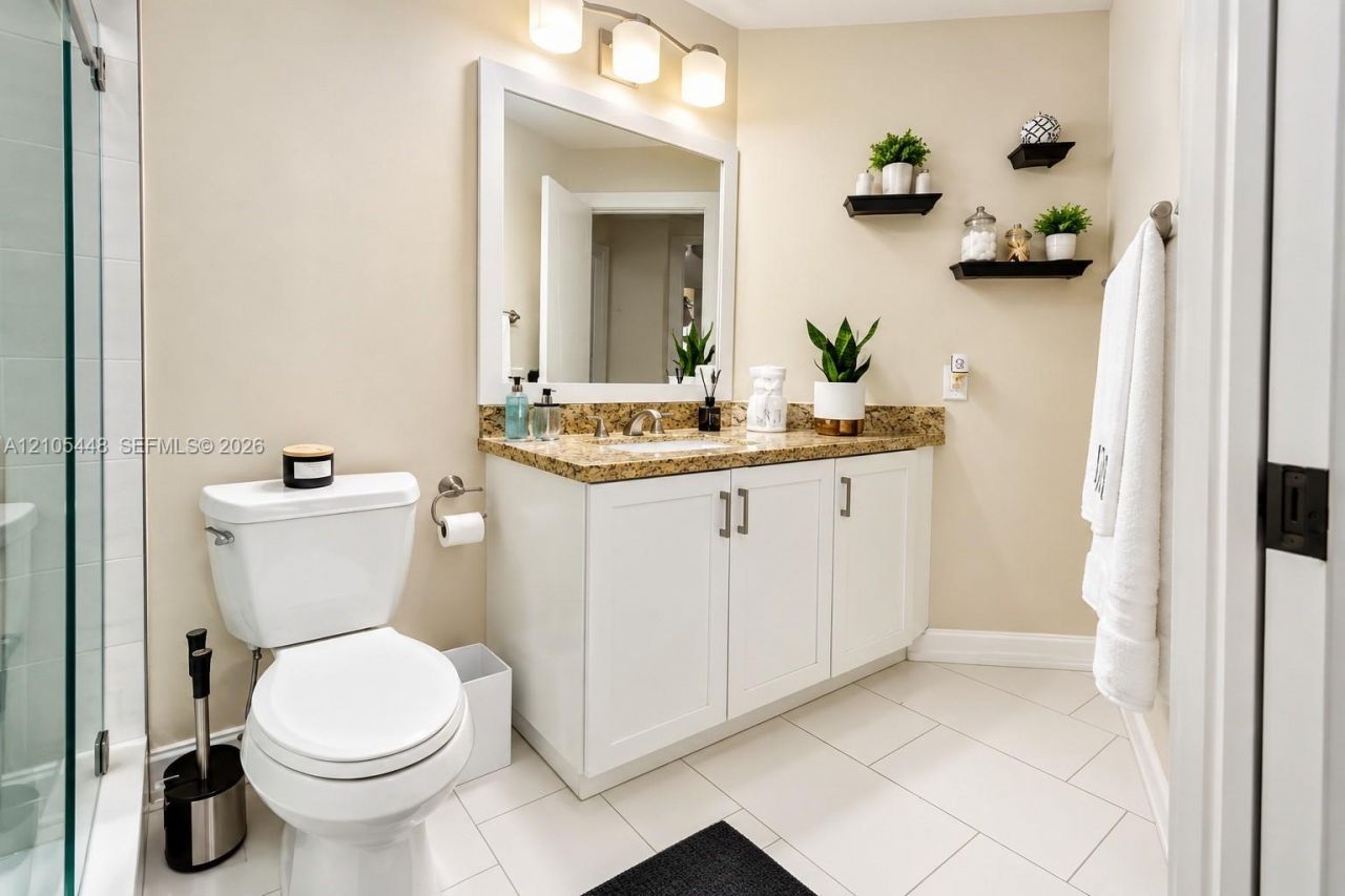 15515 N Miami Lakeway N , Unit 204-11, Miami Lakes, FL 33014 Photo