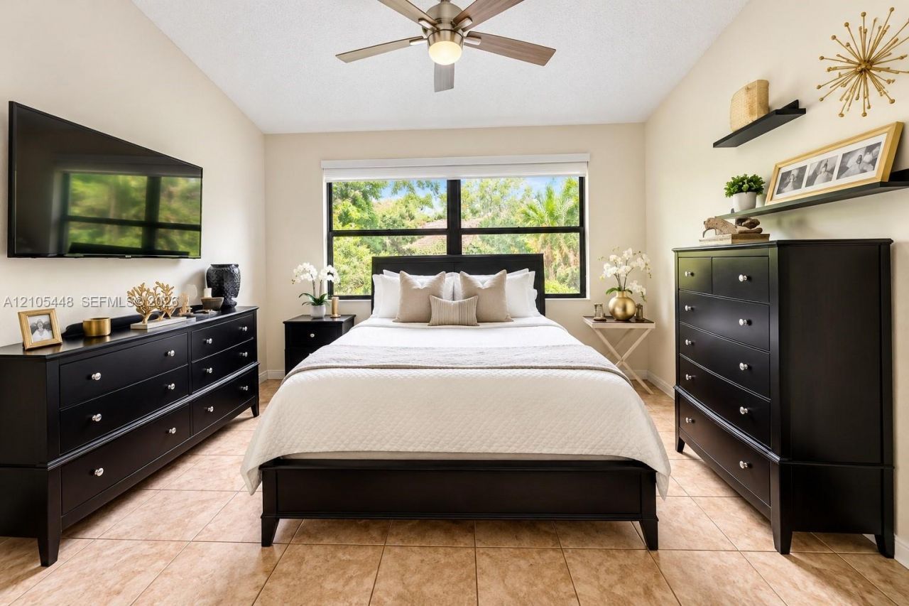 15515 N Miami Lakeway N , Unit 204-11, Miami Lakes, FL 33014 Photo