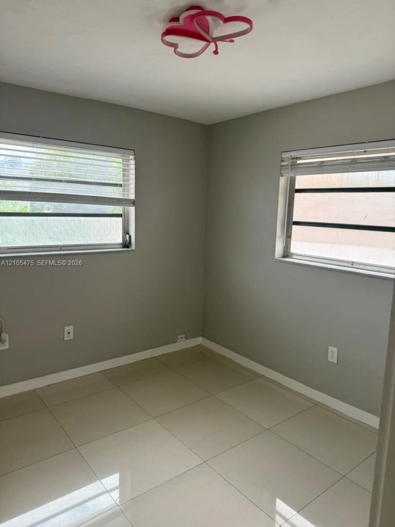 990 SW 4th St , Unit 8, Miami, FL 33130 Photo