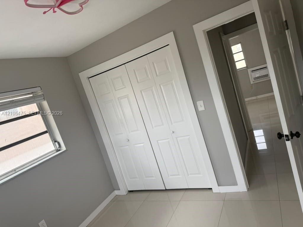 990 SW 4th St , Unit 8, Miami, FL 33130 Photo