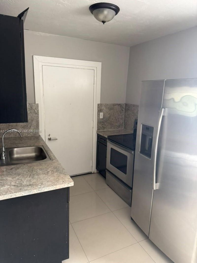 990 SW 4th St , Unit 8, Miami, FL 33130 Photo