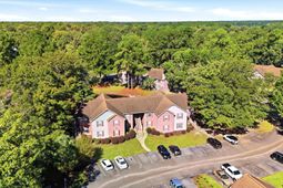 7911 Timbercreek Lane photo 4
