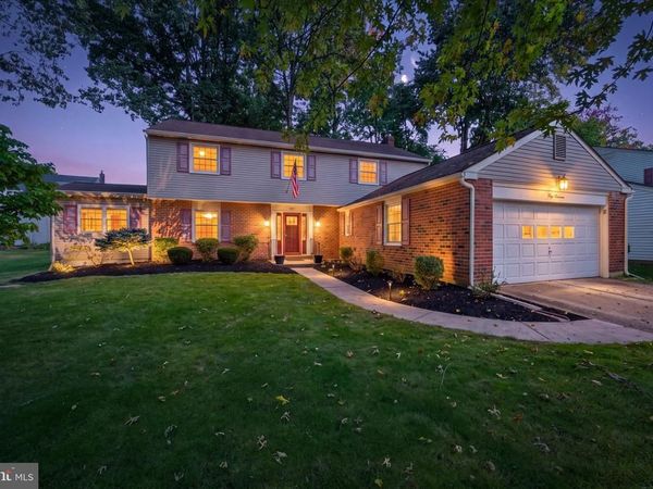 3017 MAPLE SHADE LANE, WILMINGTON, DE 19810