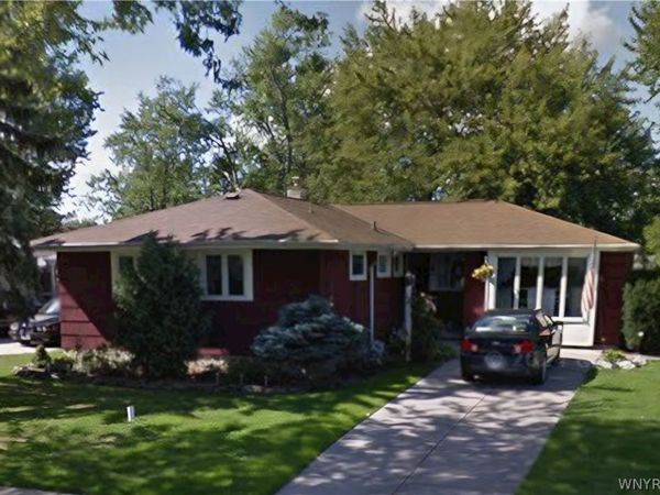 562 Somerville Avenue , Tonawanda, NY 14150