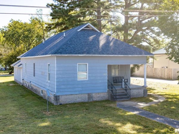 1103 N MONROE Street, Marion, IL 62959