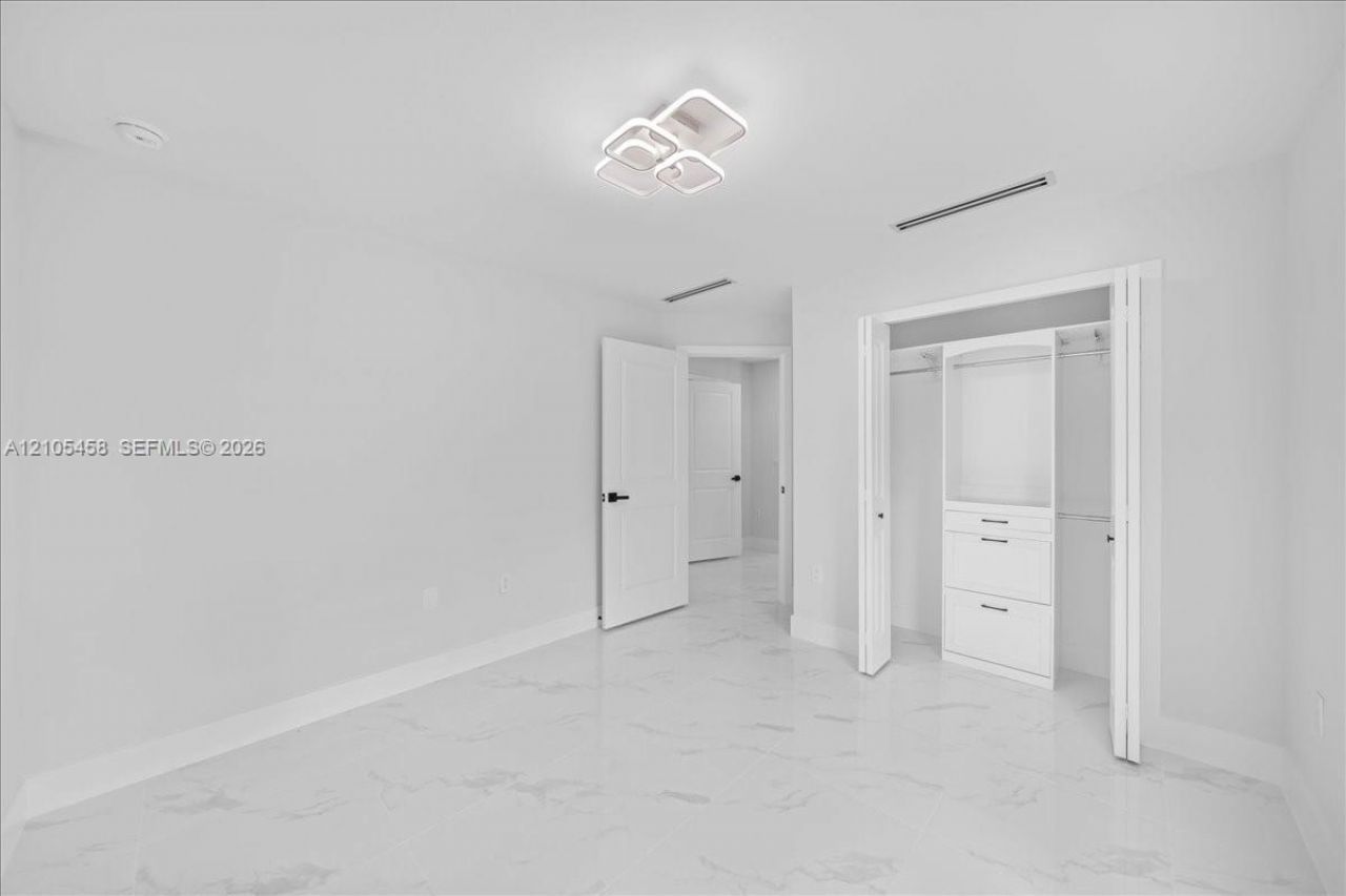 1053 S Joponica , Lehigh Acres, FL 33974 Photo