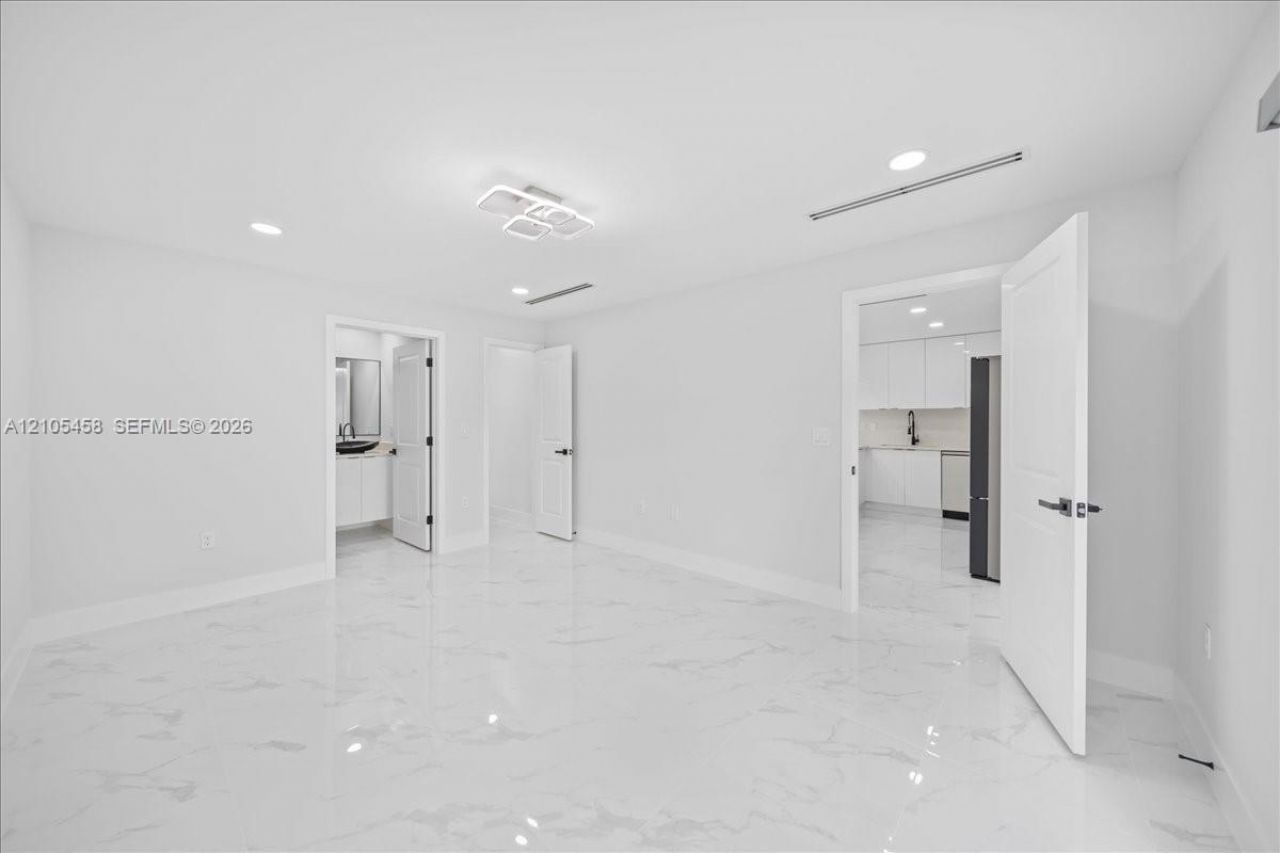 1053 S Joponica , Lehigh Acres, FL 33974 Photo