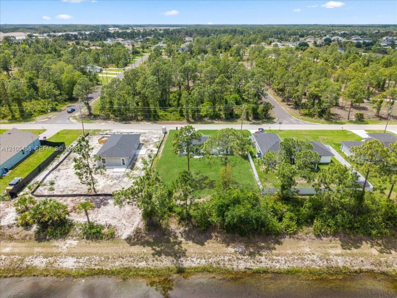 1053 S Joponica , Lehigh Acres, FL 33974 Photo