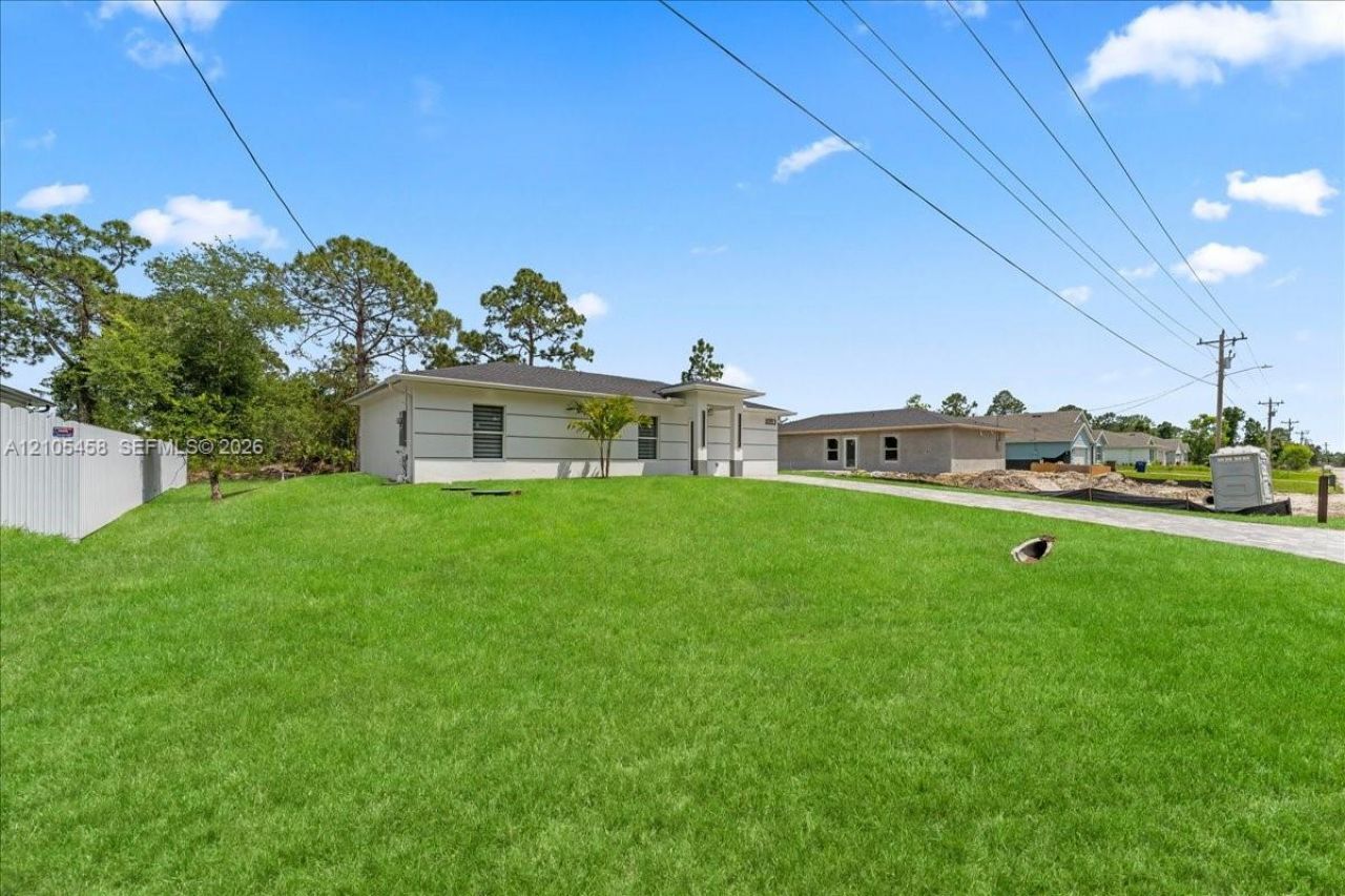 1053 S Joponica , Lehigh Acres, FL 33974 Photo