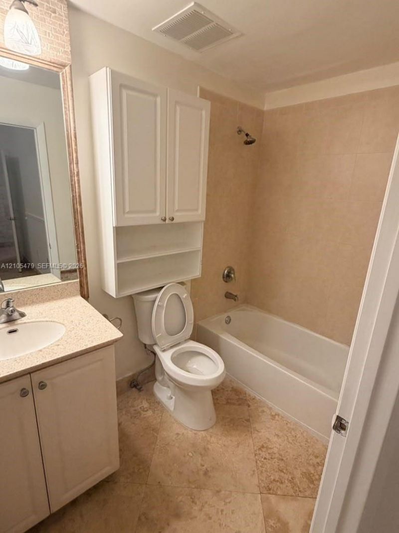 3340 NE 190th St, Unit 308, Aventura, FL 33180 Photo