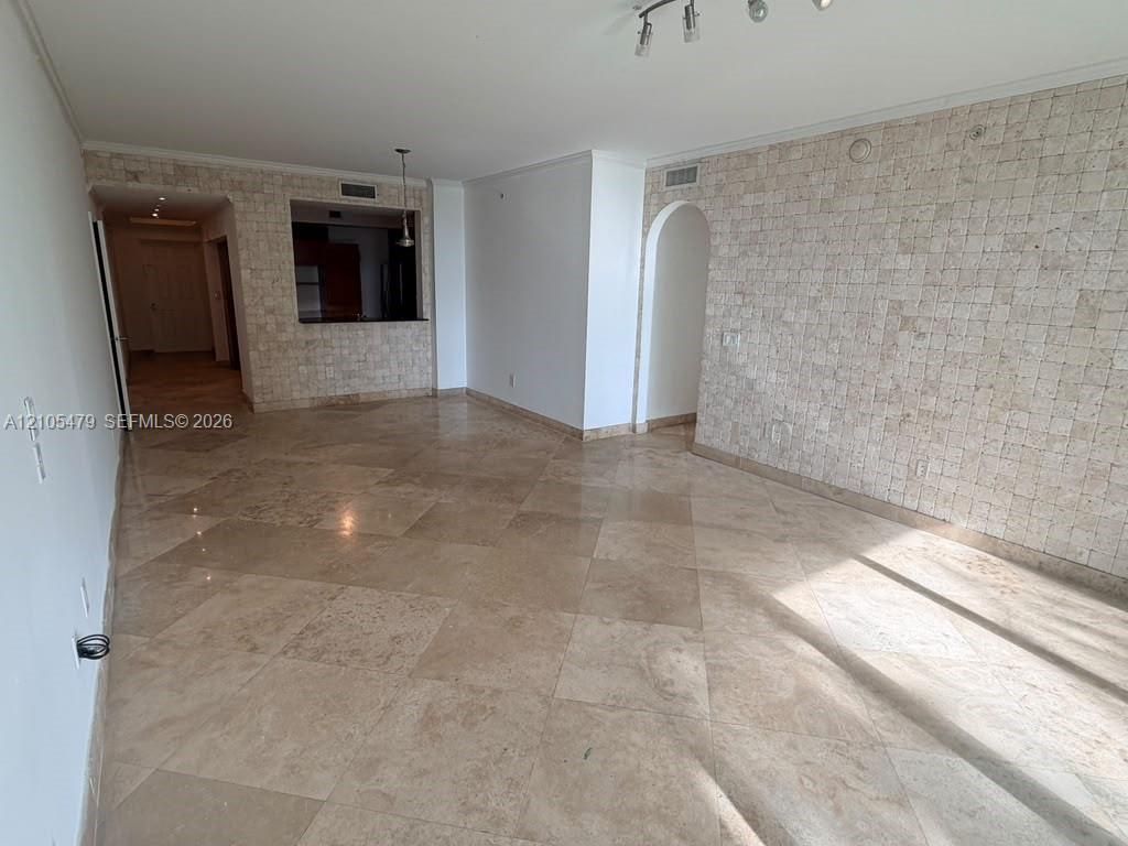 3340 NE 190th St, Unit 308, Aventura, FL 33180 Photo