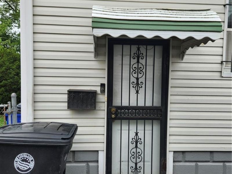 12010 Farringdon Avenue, Cleveland, OH 44105 Photo 6