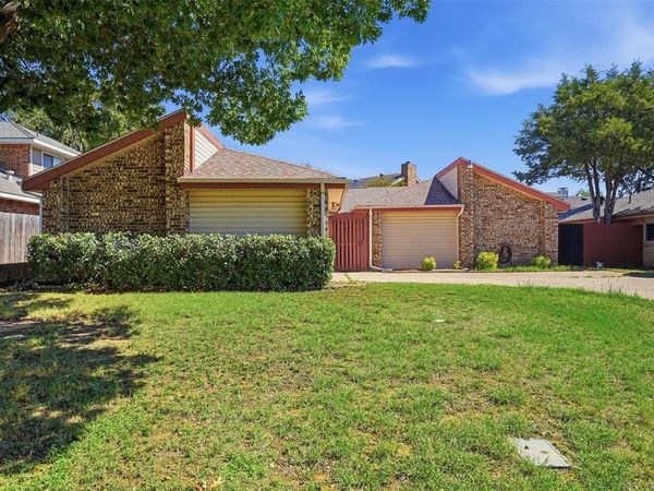 2406 Amber Hill Lane, Euless, TX 76039