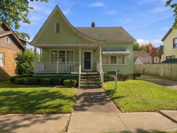 1710 10th Avenue, Port Huron, Mi 48060