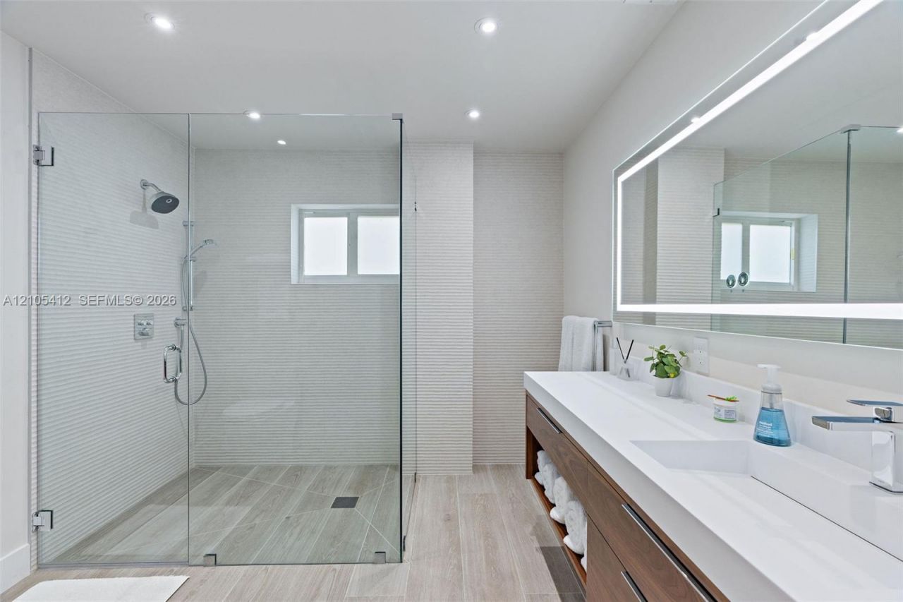 59 W Plaza Del Sol, Islamorada, FL 33036 Photo