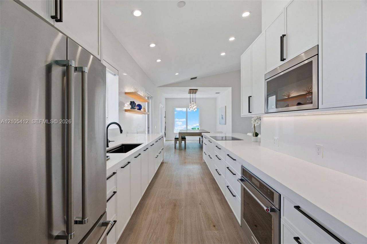 59 W Plaza Del Sol, Islamorada, FL 33036 Photo