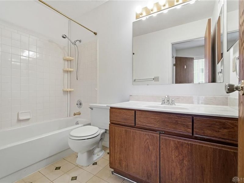 1431 Hollow Run, Unit 1, Centerville, OH 45459 Photo 12
