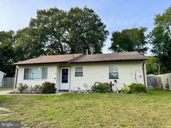 209 LAKE CRYSTALBROOK DRIVE, LITTLE EGG HARBOR TWP, NJ 08087