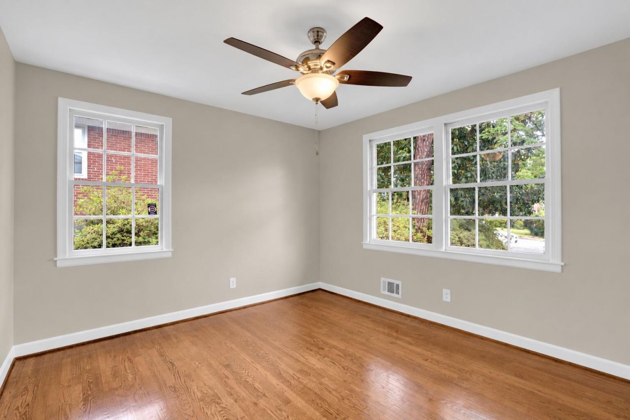 955 Laurie Lane Photo 27