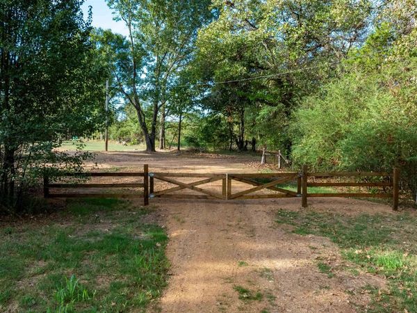 Pear Orchard Dr , Batesville, AR 72501