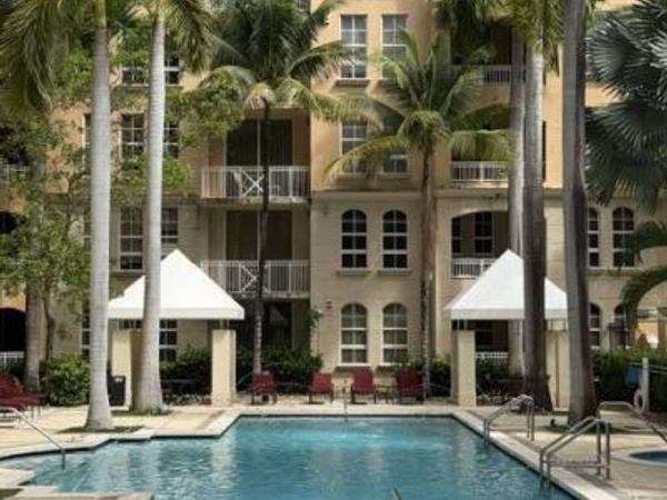 3001 NE 185TH Street, Unit 137, Aventura, FL 33180