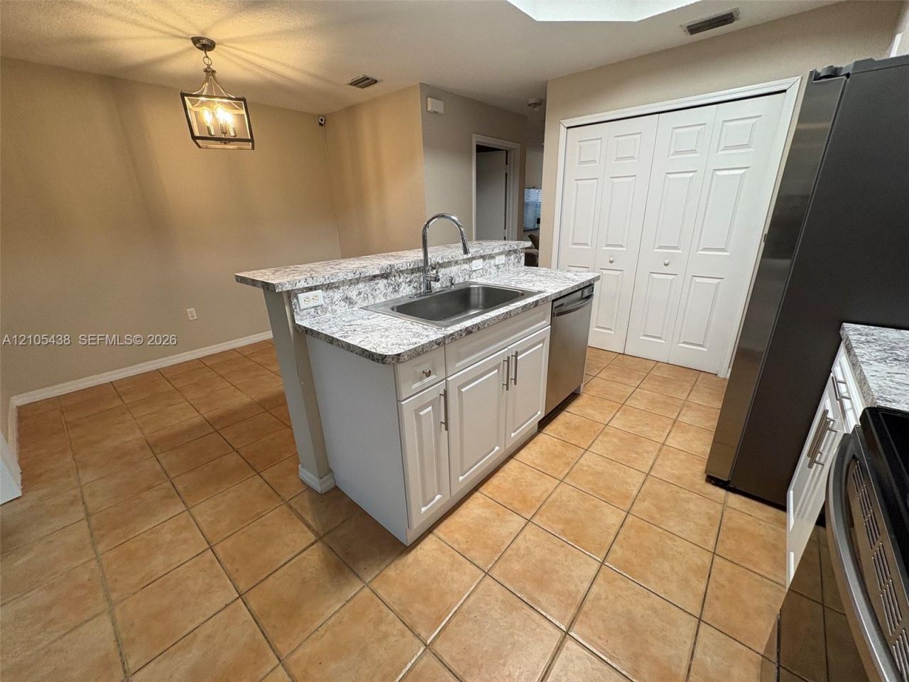 620 SW 107th Ave, Unit 702, Pembroke Pines, FL 33025 Photo