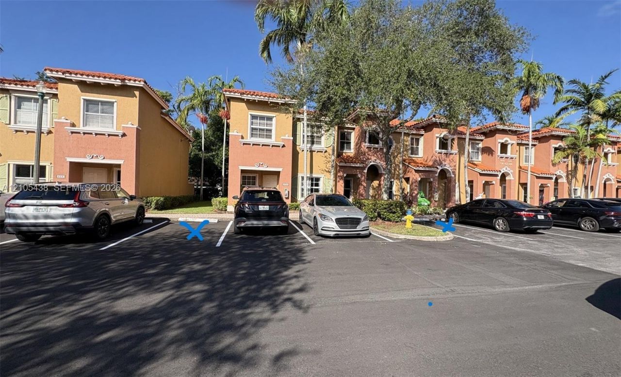 620 SW 107th Ave, Unit 702, Pembroke Pines, FL 33025 Photo