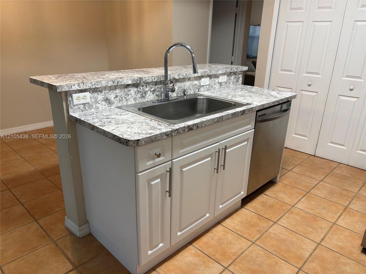 620 SW 107th Ave, Unit 702, Pembroke Pines, FL 33025 Photo