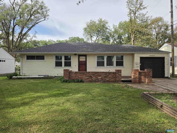 3525 N 69th Street, Lincoln, NE 68507