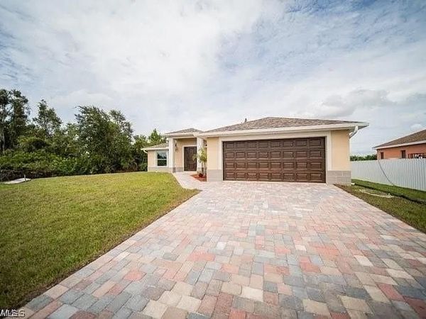 1715 Desoto AVE , LEHIGH ACRES, FL 33972