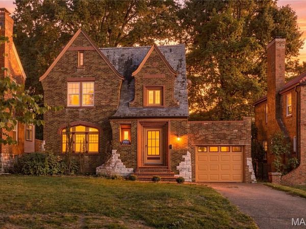 7332 Huntington Drive, Pasadena Hills, MO 63121