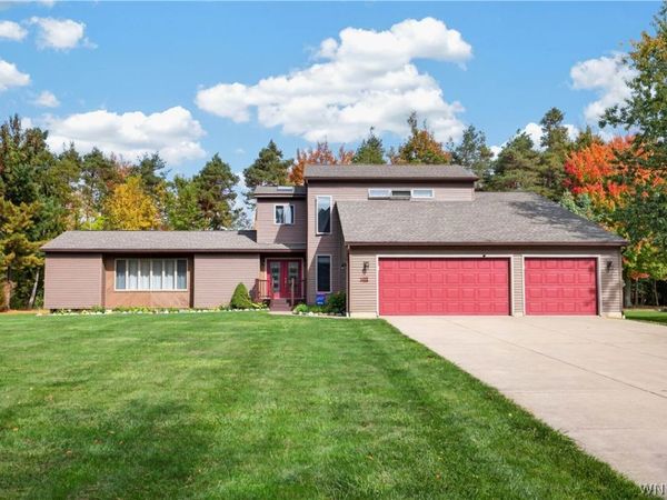 1430 N Creek Road , Hamburg, NY 14085
